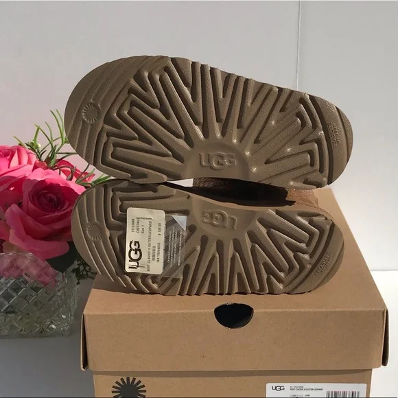 UGG Classic II Glitter Leopard - Picture 5 of 7